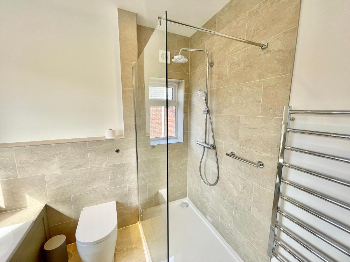 Central Townhouse With Free Off Road Parking And Garden يورك المظهر الخارجي الصورة